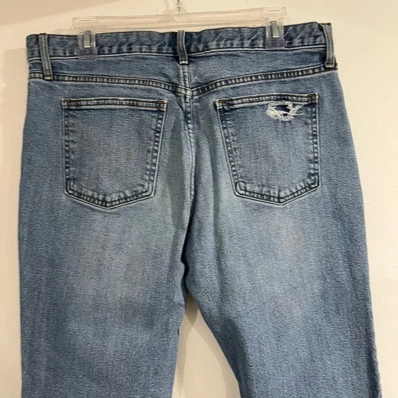 Women Gap jeans size 31 best girlfriend cut relaxed fit in used great condition - Picture 6 of 8